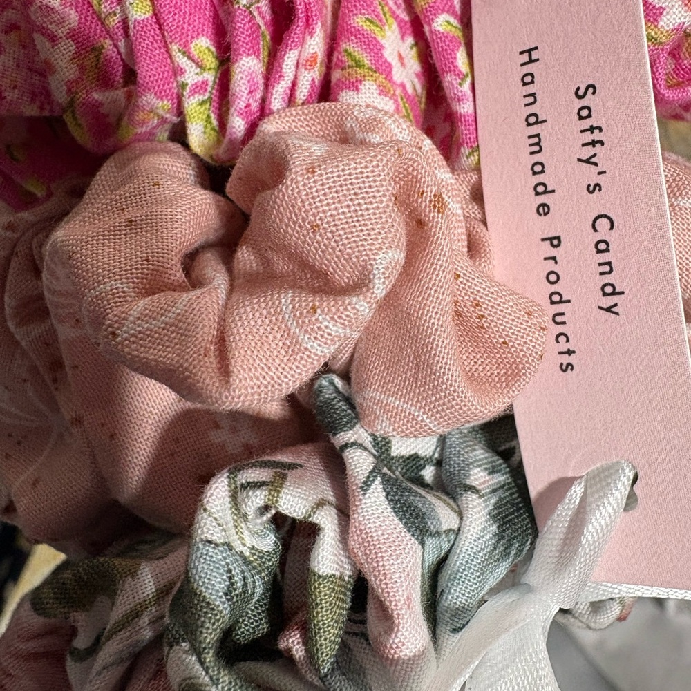 Floral and Pink Scrunchie Set